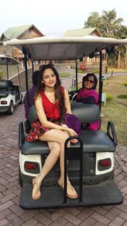 Zoya Afroz feet photo 1