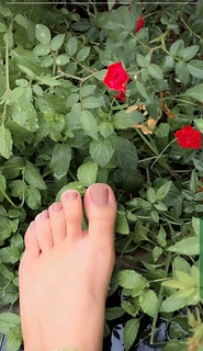 Zoya Afroz feet photo 2