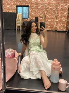 Zoya Afroz feet photo 15