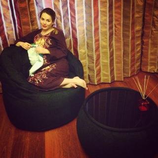 Zoya Berber feet photo thumbnail