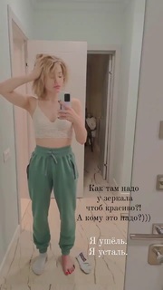 Zoya Berber feet photo thumbnail