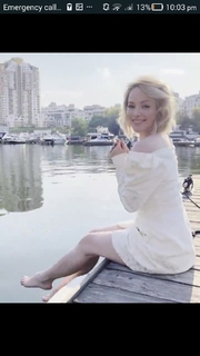 Zoya Berber feet photo thumbnail