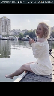 Zoya Berber feet photo thumbnail