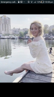 Zoya Berber feet photo thumbnail