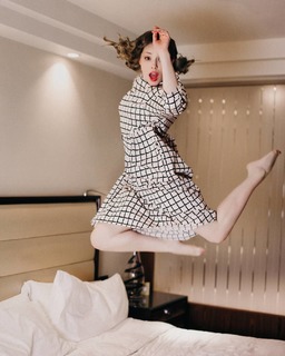 Zoya Berber feet photo thumbnail