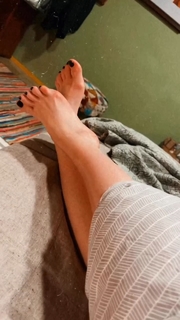 Zoya Berber feet photo thumbnail