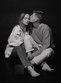 Zoya Berber feet photo thumbnail