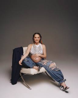 Zoya Berber feet photo thumbnail