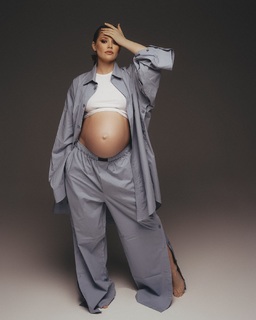 Zoya Berber feet photo thumbnail