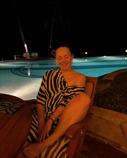 Zoya Berber feet photo thumbnail