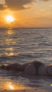 Zoya Berber feet photo thumbnail