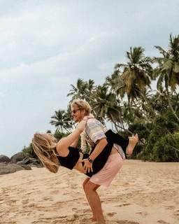Zoya Berber feet photo thumbnail
