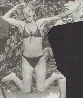 Zoë Ball feet photo 13