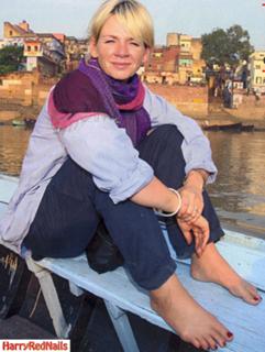Zoë Ball feet photo 8