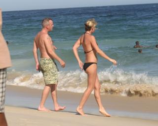 Zoë Ball feet photo 5