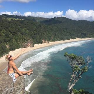 Zoë Bell feet photo thumbnail