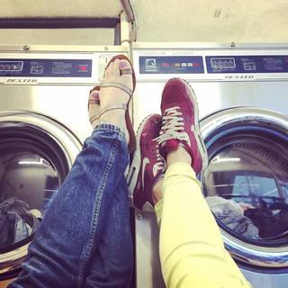 Zoë Bell feet photo thumbnail