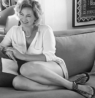 Zoë Bell feet photo thumbnail