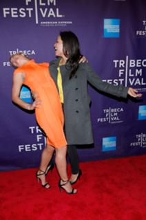 Zoë Bell feet photo thumbnail