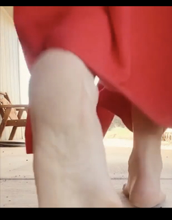 Zoë Chao feet photo 10