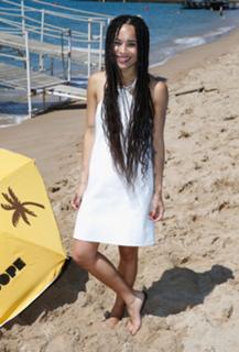 Zoë Kravitz feet photo thumbnail