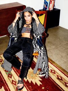 Zoë Kravitz feet photo thumbnail