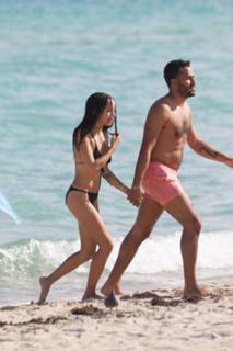 Zoë Kravitz feet photo thumbnail