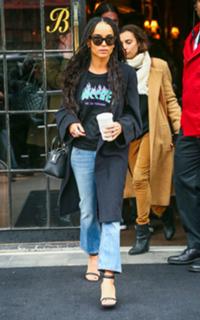 Zoë Kravitz feet photo thumbnail
