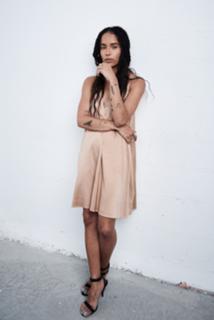 Zoë Kravitz feet photo thumbnail