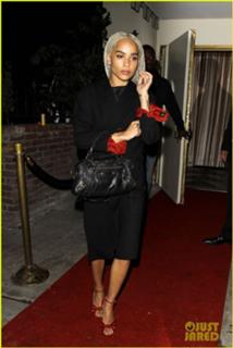Zoë Kravitz feet photo thumbnail
