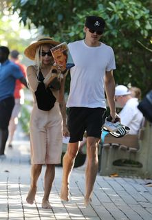 Zoë Kravitz feet photo thumbnail