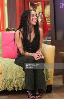 Zoë Kravitz feet photo thumbnail