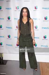 Zoë Kravitz feet photo thumbnail