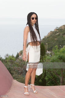 Zoë Kravitz feet photo thumbnail