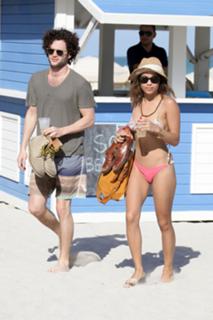 Zoë Kravitz feet photo thumbnail