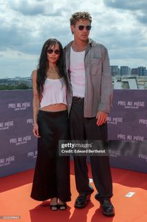 Zoë Kravitz feet photo thumbnail