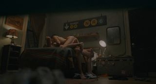 Zoë Kravitz feet photo thumbnail