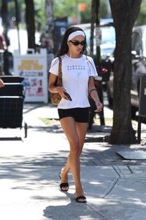 Zoë Kravitz feet photo 6