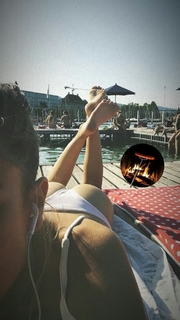 Zoë Pastelle Holthuizen feet photo 4