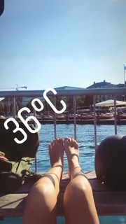 Zoë Pastelle Holthuizen feet photo 3