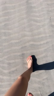 Zoë Pastelle Holthuizen feet photo 12