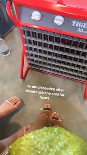 Zoë Pastelle Holthuizen feet photo 9