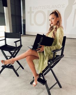 Zoë Pastelle Holthuizen feet photo 8