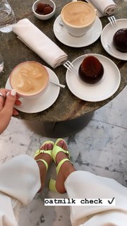 Zoë Pastelle Holthuizen feet photo 15