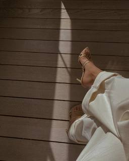 Zoë Pastelle Holthuizen feet photo 14