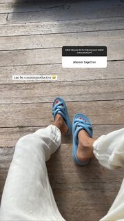 Zoë Pastelle Holthuizen feet photo 16