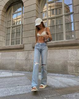 Zoë Pastelle Holthuizen feet photo 18