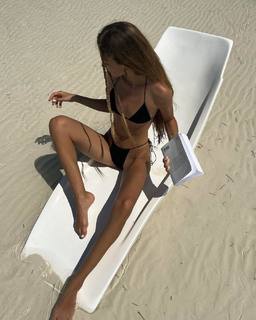 Zoë Pastelle Holthuizen feet photo 12