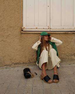 Zoë Pastelle Holthuizen feet photo 1