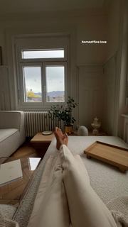 Zoë Pastelle Holthuizen feet photo 18